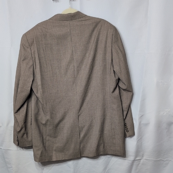 Elegant Beige Men's Blazer - Picture 2 of 10